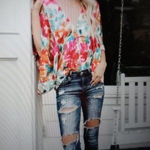 Vici Dolls Tropicana Floral Kimono Top